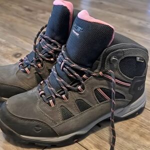 Hi-Tec Women's Winter Boots - Black and Pink